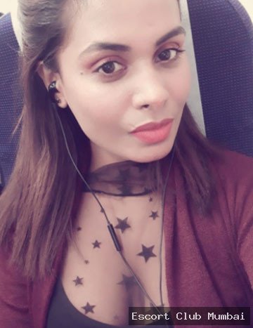 Kavita Desai - Premium Escort in Thane East